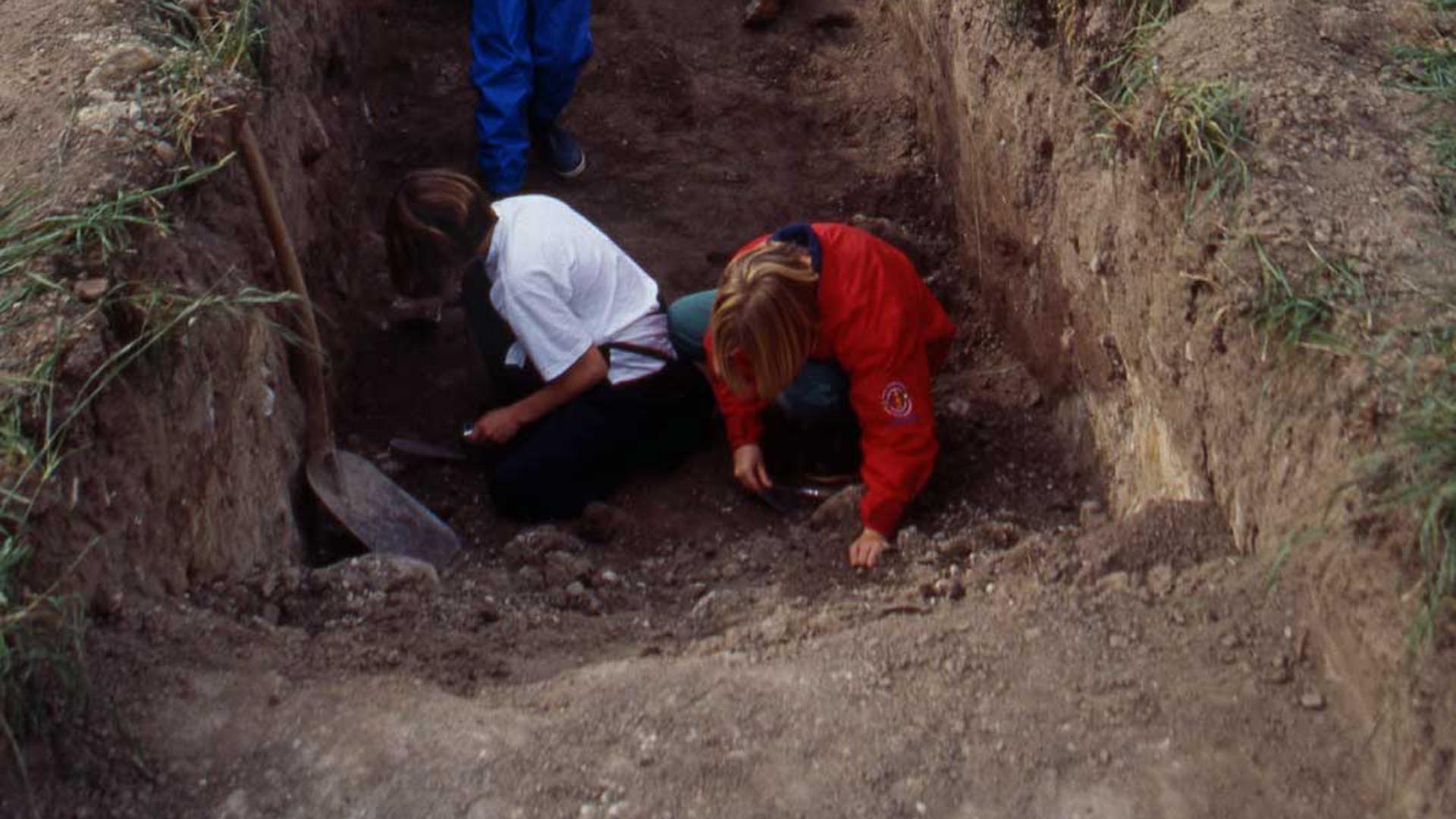 Utgrävningen av Härlövsborg 1996